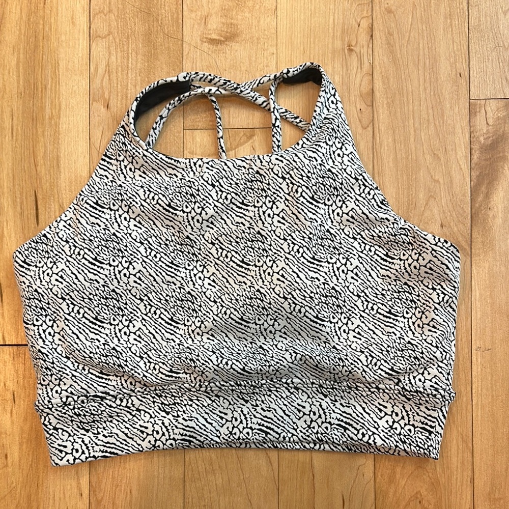 Bufbunny High Neck Sports Bra - Size Medium